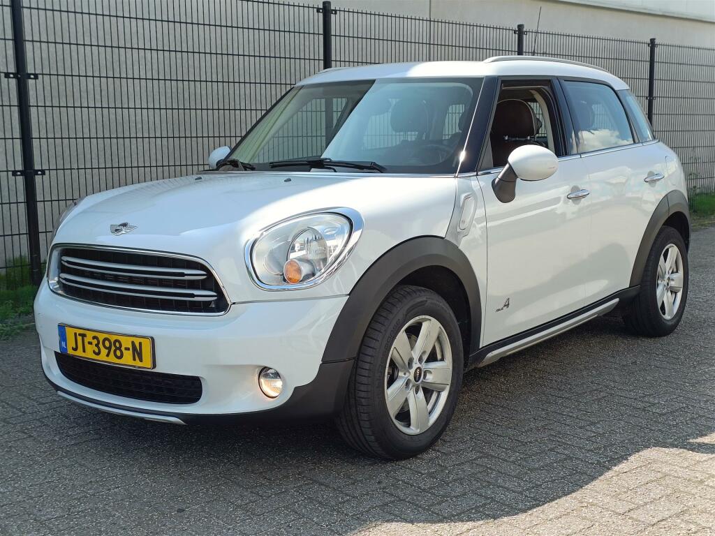 MINI-Countryman-thumb